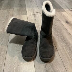 Koolaburra UGG Women's Gray Suede Boots - Size 8